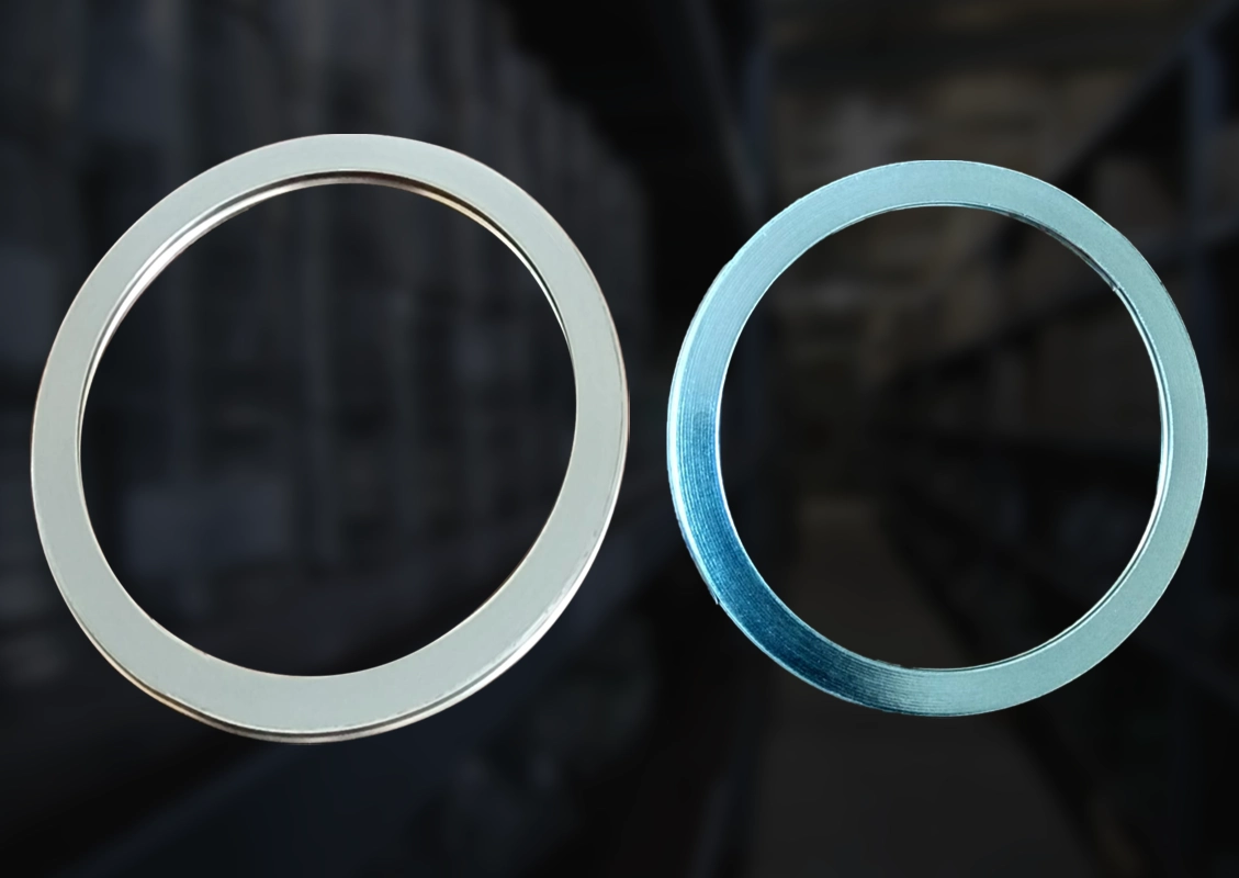 Spiral wound gaskets without centering and inner ring